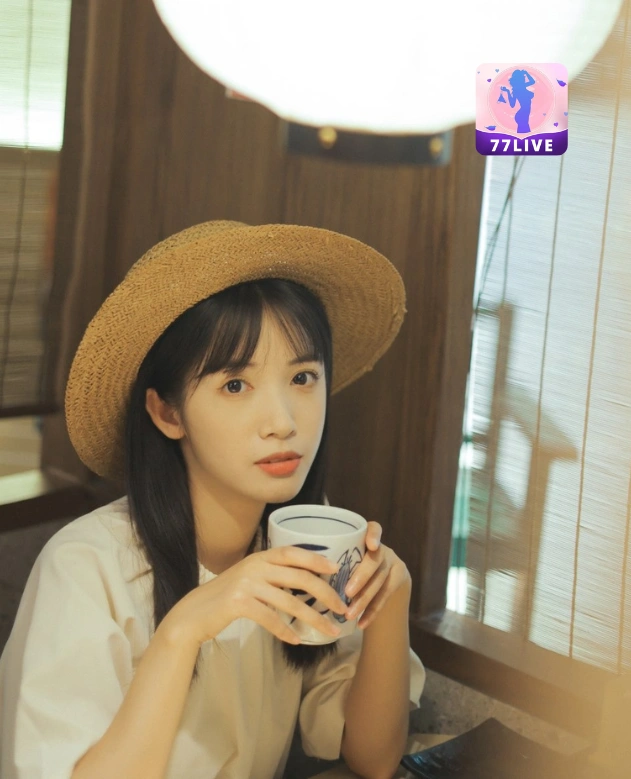 Jiang CiCi 77LIVE