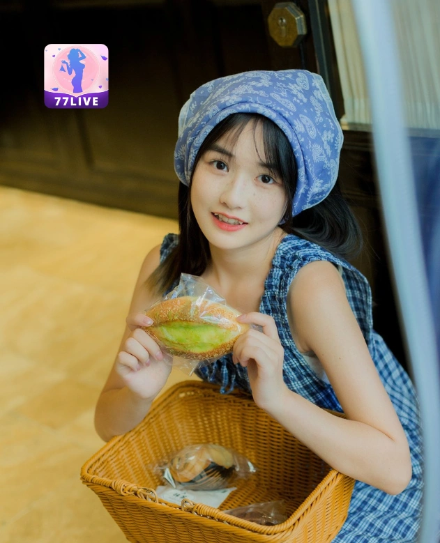 Michelle Putri Dewi 77LIVE