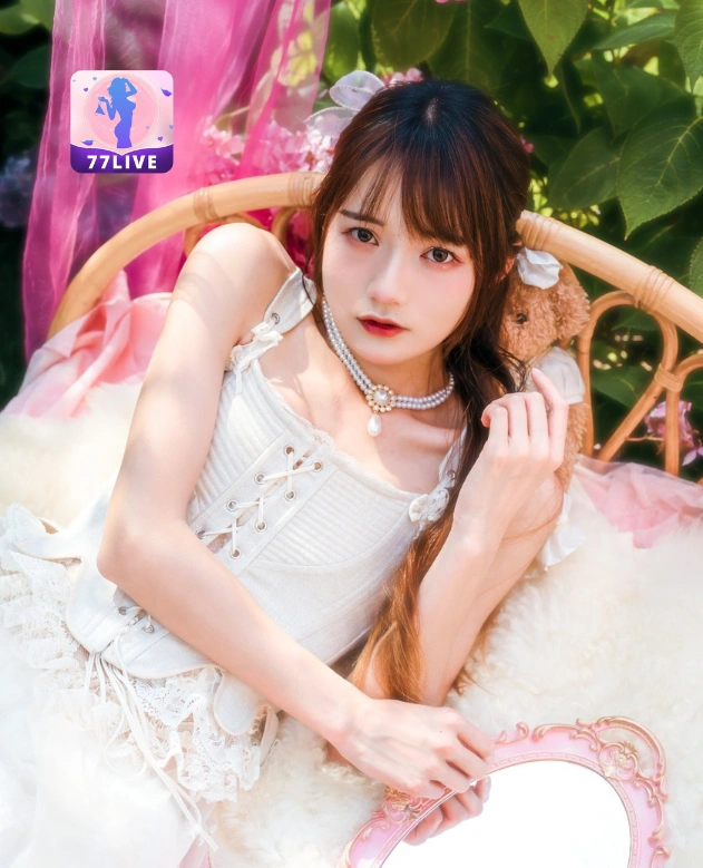 Nanda Larasati Maharani 77LIVE