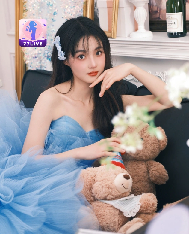 Pao Fu Xiao Fang 77LIVE