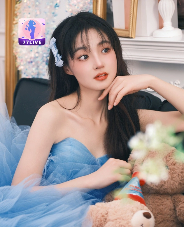 Pao Fu Xiao Fang 77LIVE