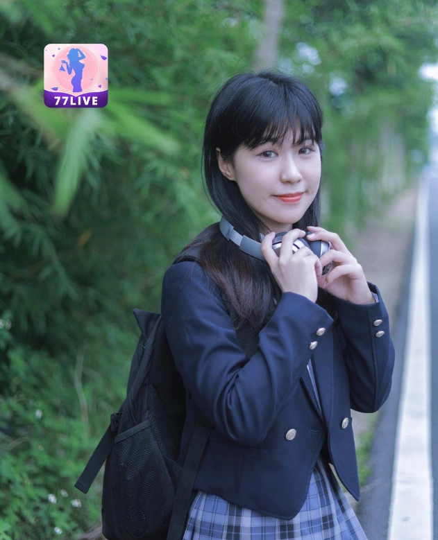 Rina Putri Dewi 77LIVE