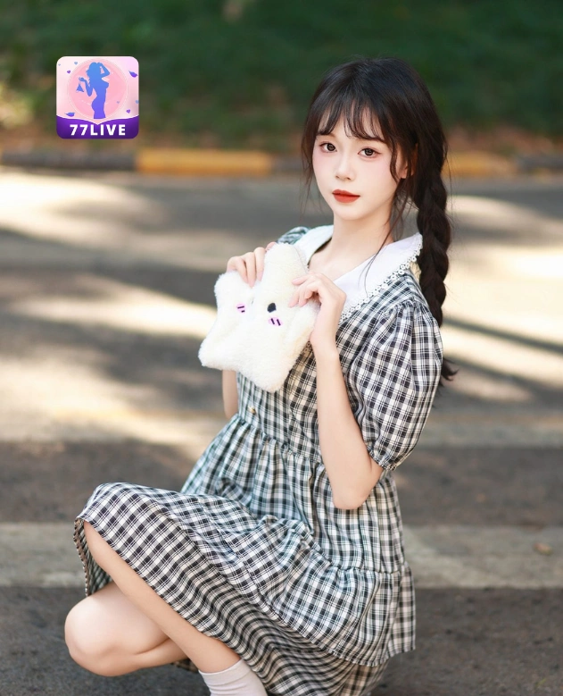 Tuan Tuan Zhang 77LIVE