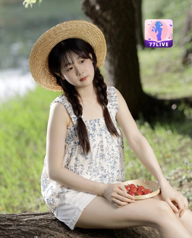 Xiao E Jiang Jiang Jiang 77LIVE