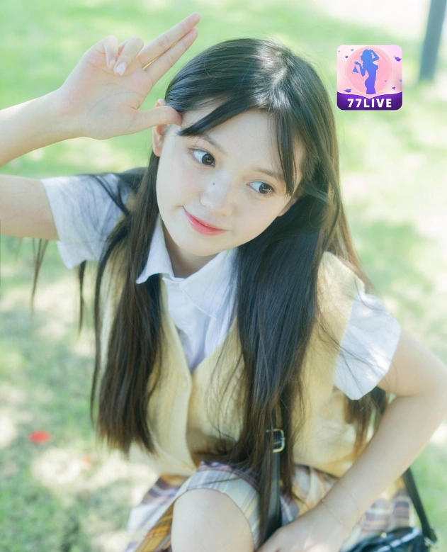 Zhang Xiao Chen 77LIVE