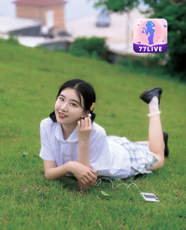 Adelina Lestari 77LIVE