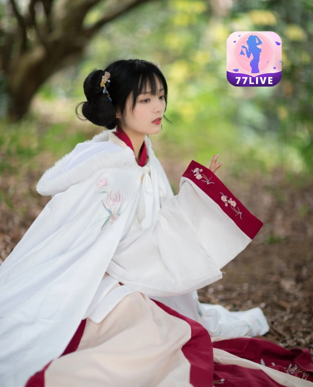 Ananda Puspita 77LIVE