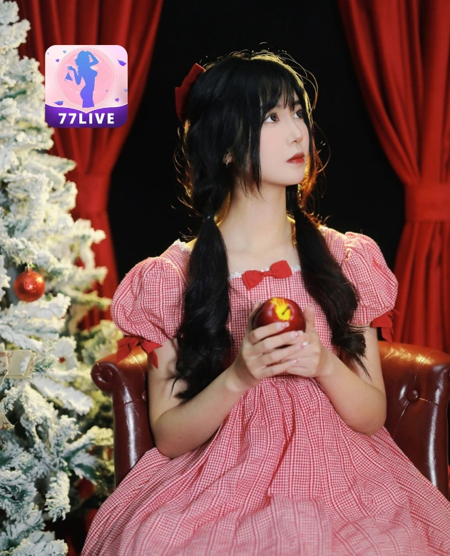 Aura Prameswari 77LIVE