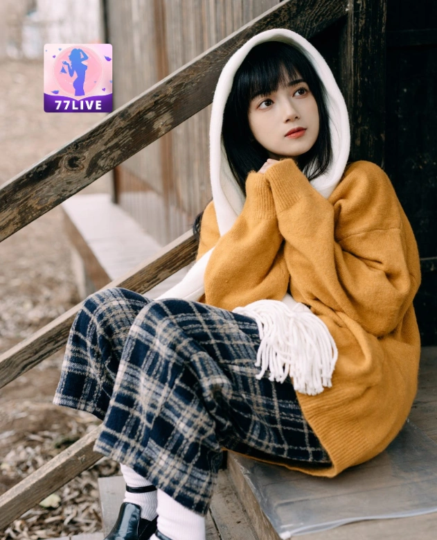 Bella Larasati Putri 77LIVE