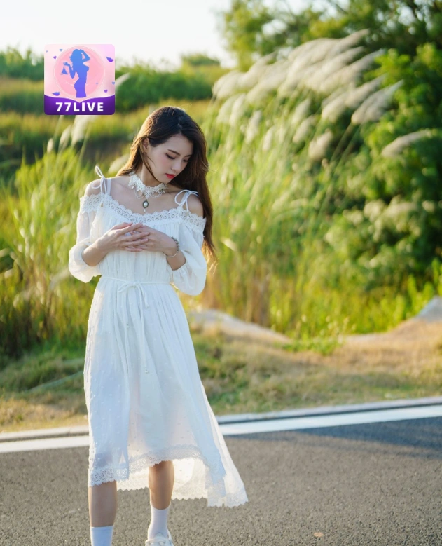 Dinda Larasati Puspita 77LIVE