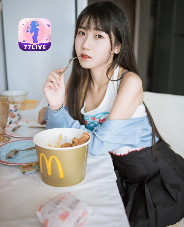 Dwi Anggraini 77LIVE