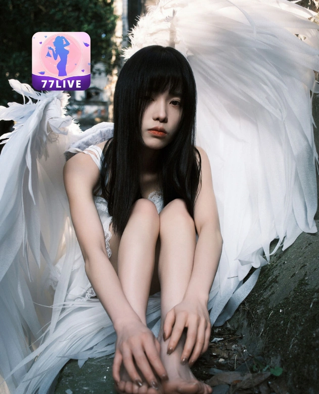 Elsa Maharani 77LIVE