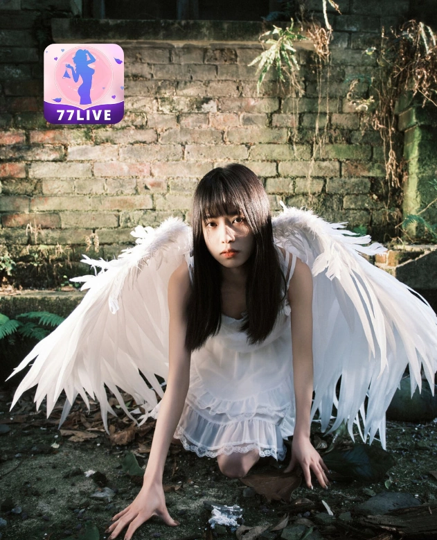 Elsa Maharani 77LIVE