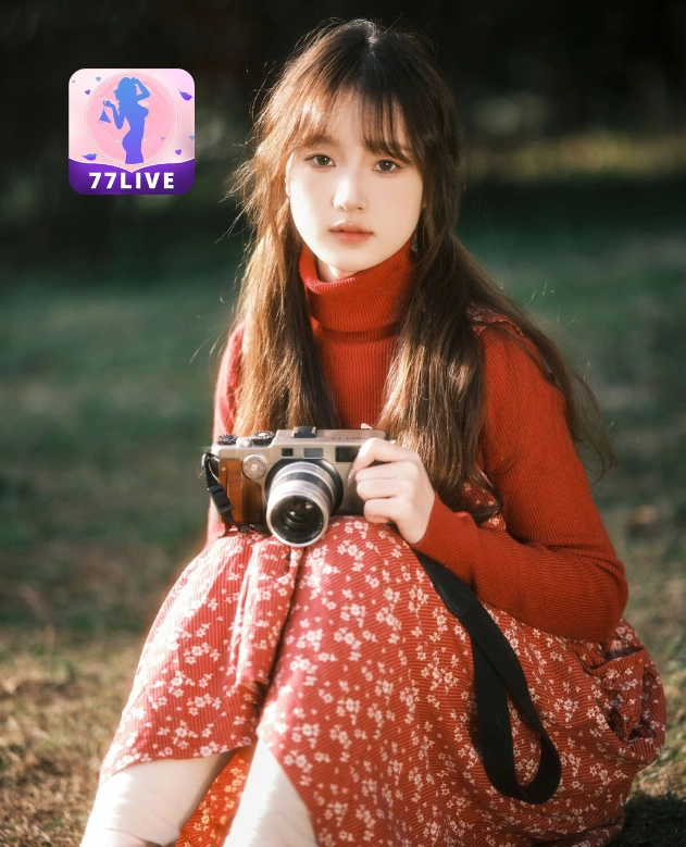 Farah Parameswara 77LIVE