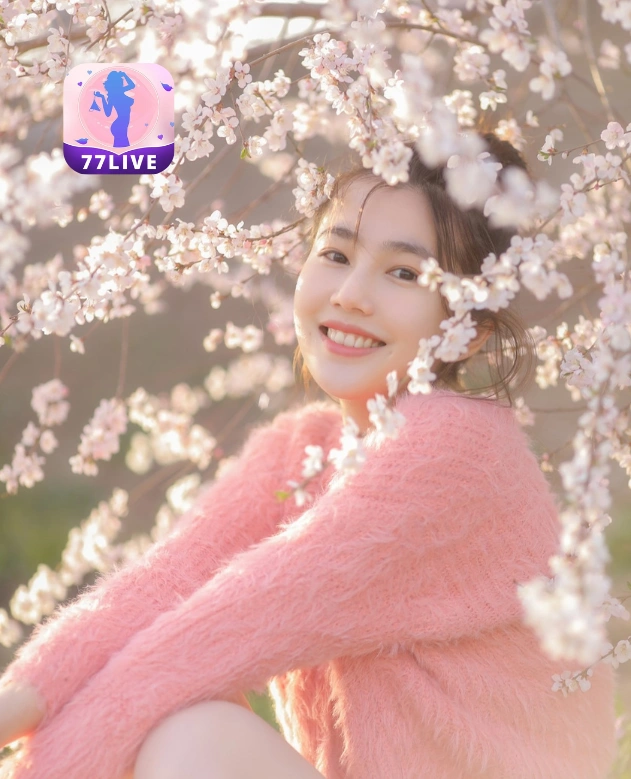 Fatin Azzahra 77LIVE