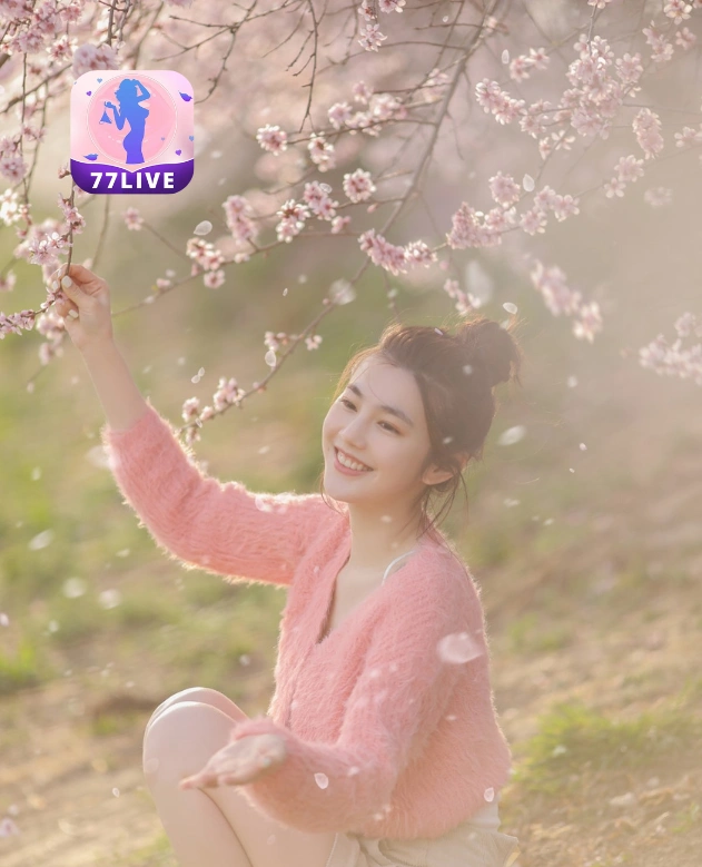 Fatin Azzahra 77LIVE