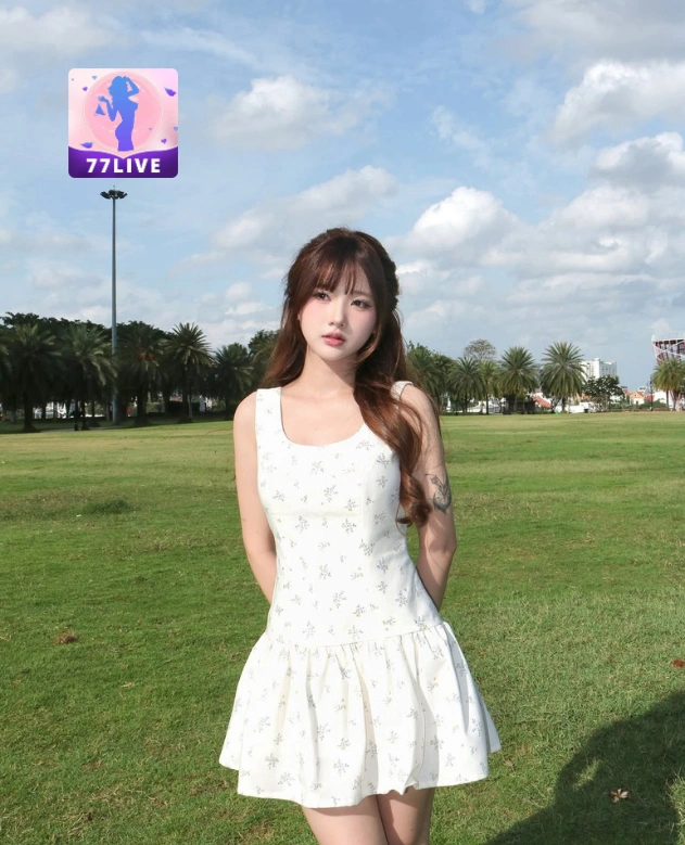 Kallie Rogers 77LIVE 