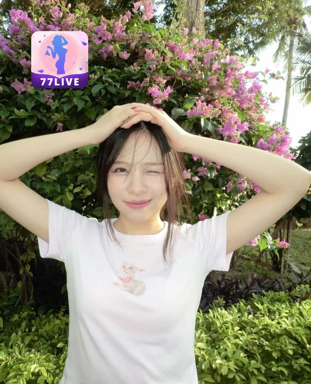 Komang Lestari 77LIVE 