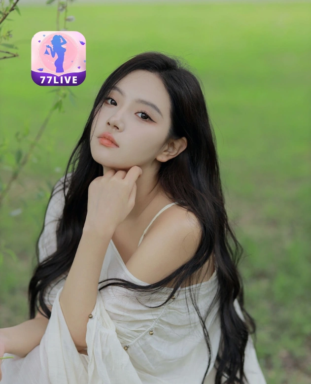 Maira Kartika 77LIVE