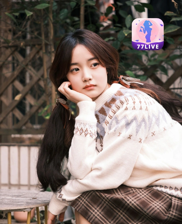 Nia Anggraini 77LIVE