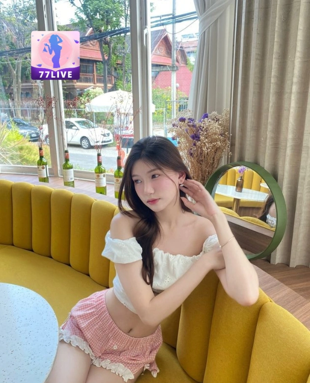 Odessa Collins 77LIVE