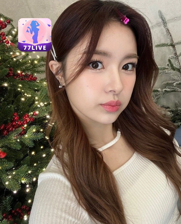 Qmanda Amalia 77LIVE