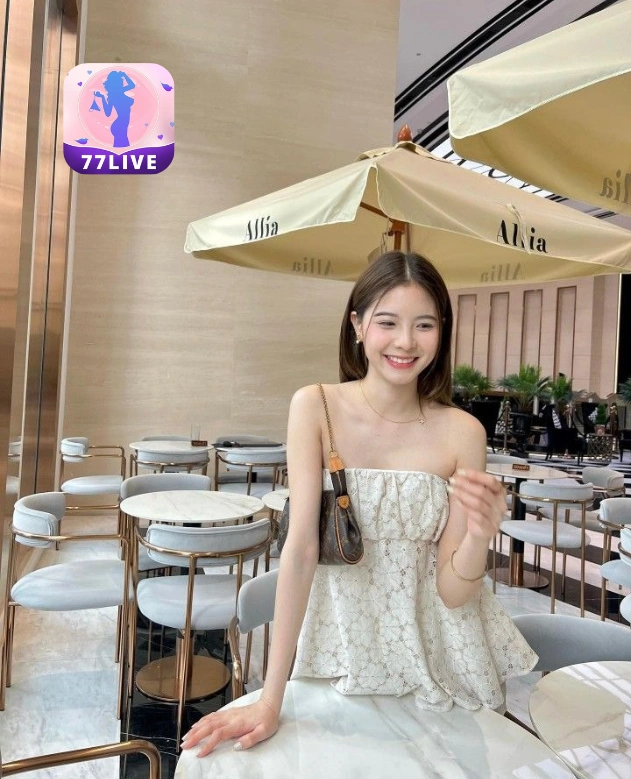 Sarah Maharani 77LIVE