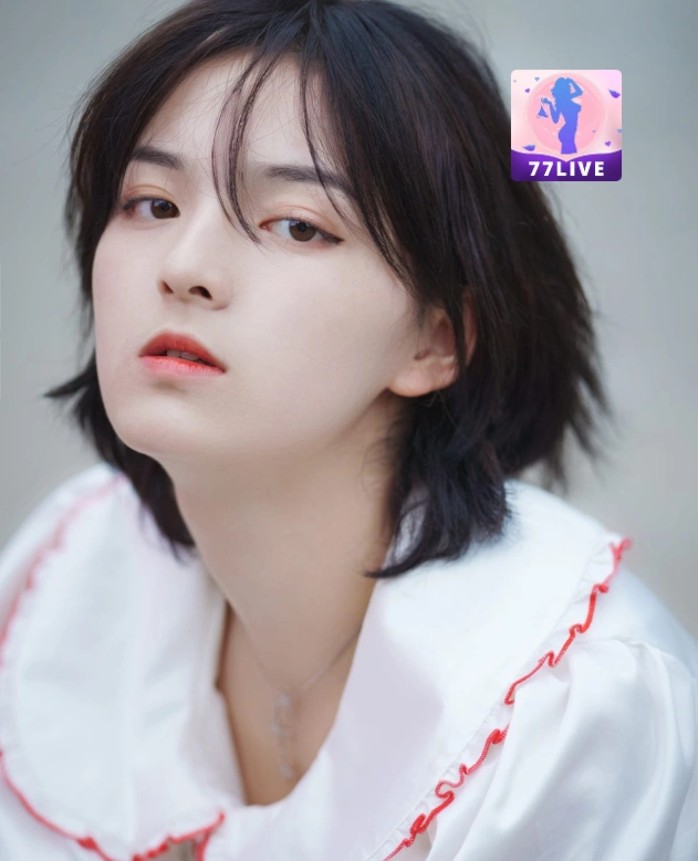 Siti Larasati Putri 77LIVE