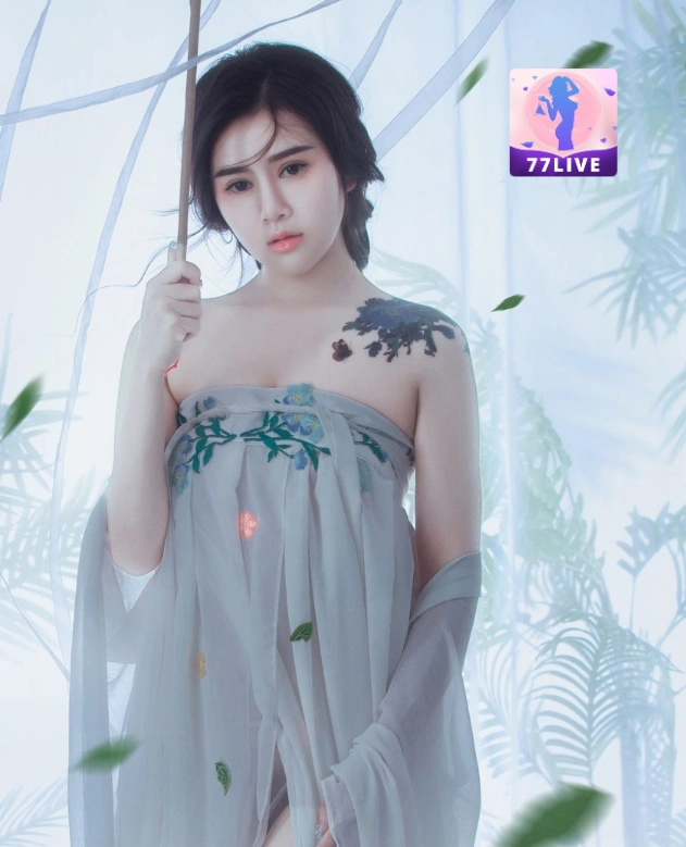 Siti Putri Larasati 77LIVE