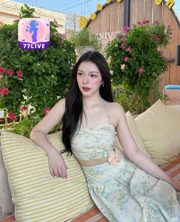 Sofia Anggraini 77LIVE