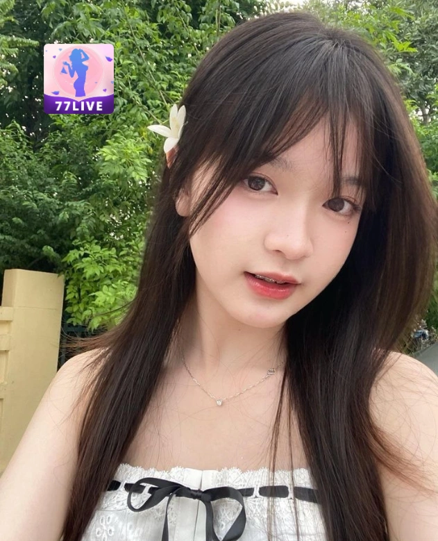 Stella Parker 77LIVE