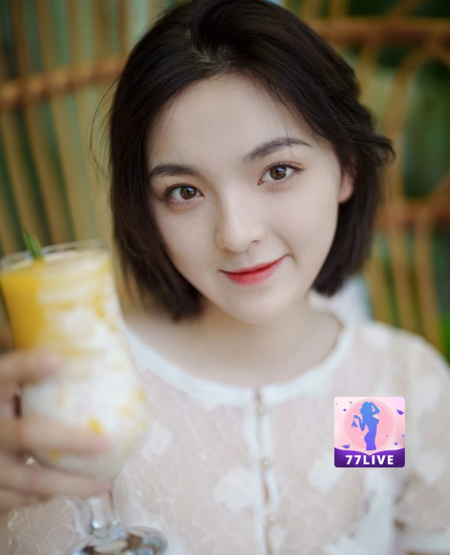 Tasya Larasati Putri 77LIVE