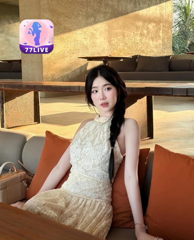 Titi Larasati 77LIVE