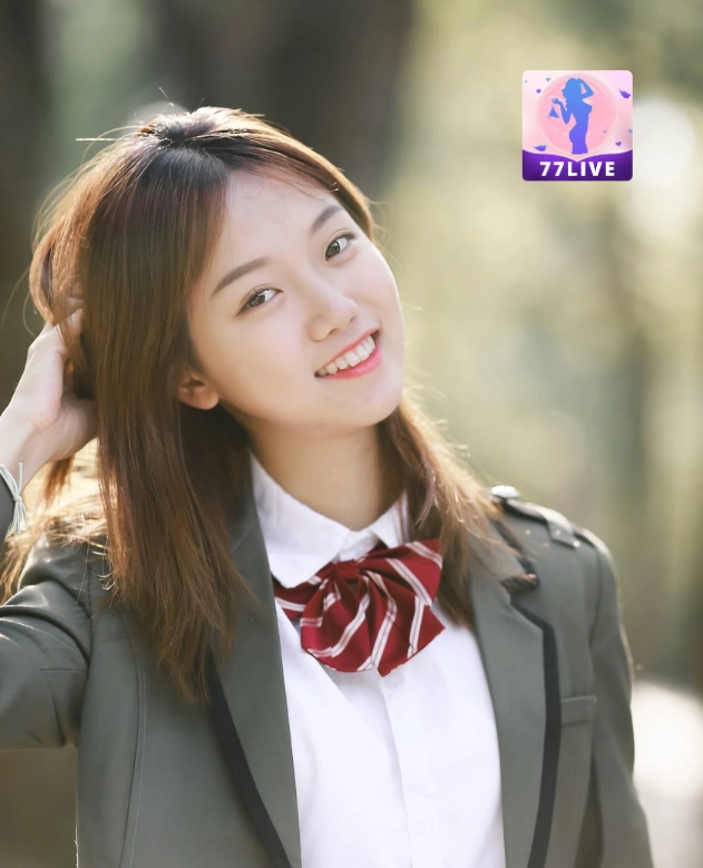 Vania Larasati Putri 77LIVE