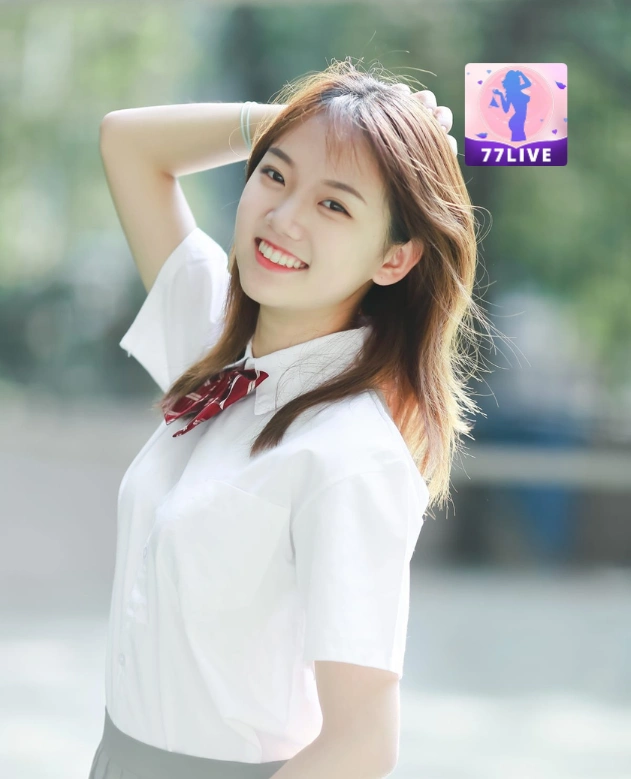 Vania Larasati Putri 77LIVE