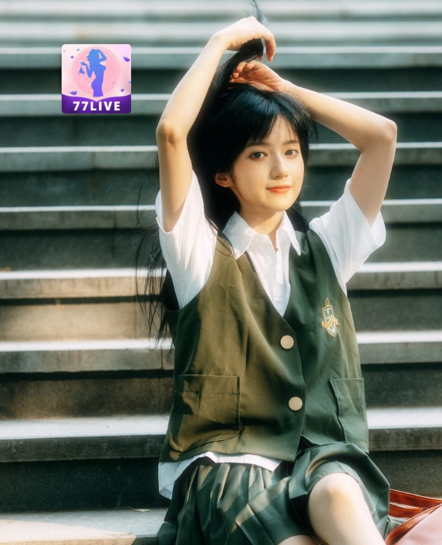 Zaskia Larasati Putri 77LIVE