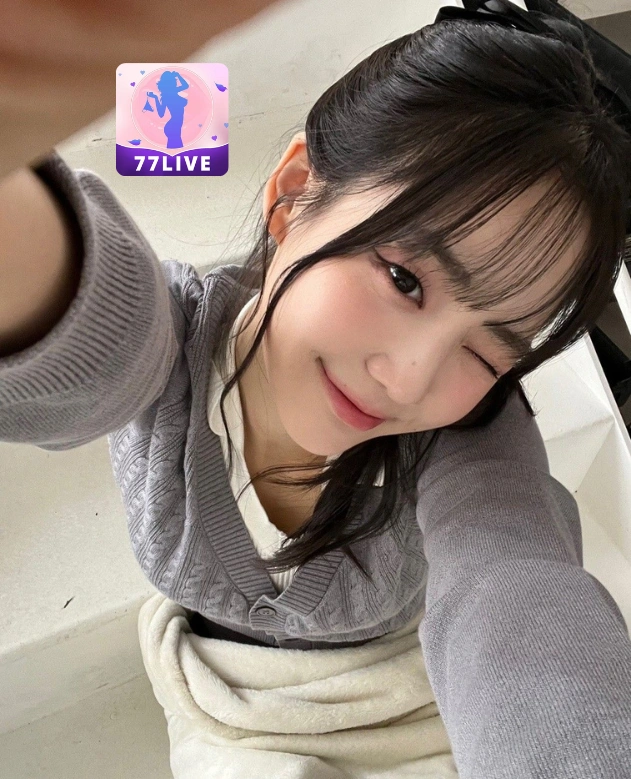 Annelise Schmidt 77LIVE