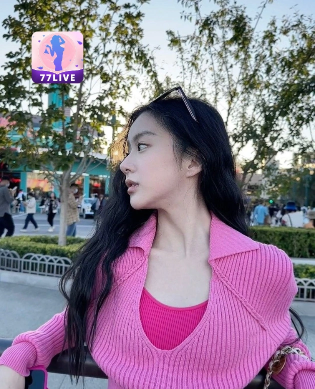 Bella Woodlander 77LIVE