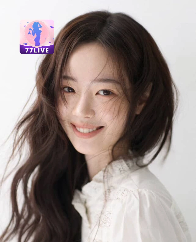 Bronte Fields 77LIVE