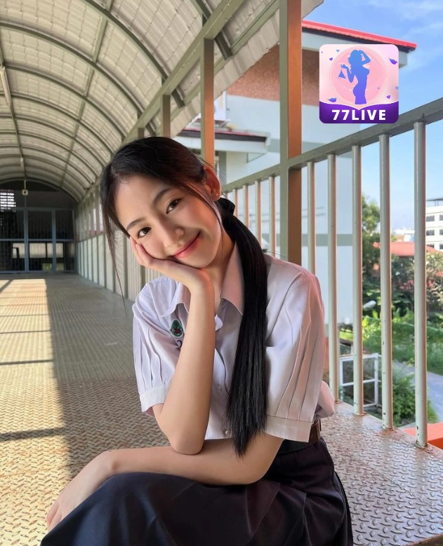 Qania Dewanti 77LIVE