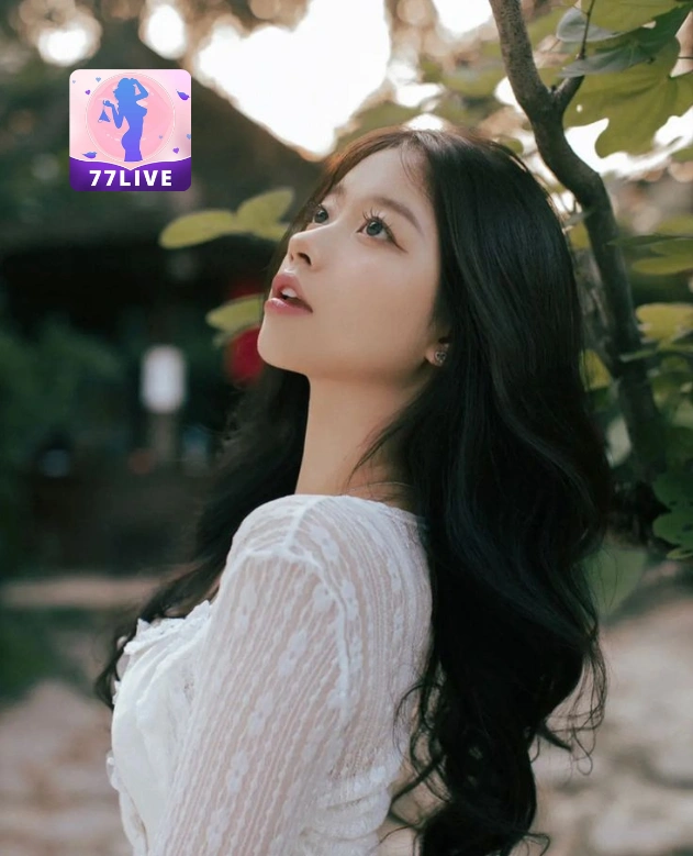 Thalia Porter 77LIVE