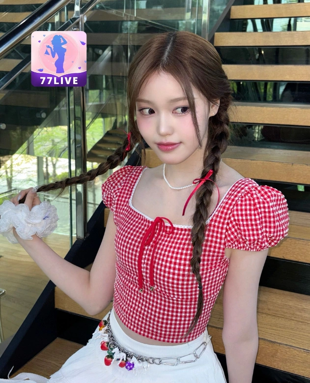 Uli Paramitha 77LIVE