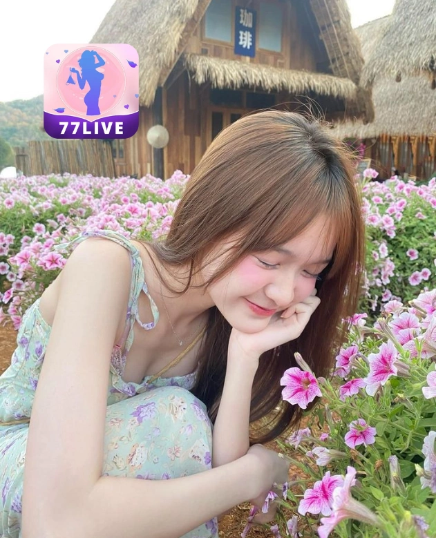 Valerie Cross 77LIVE