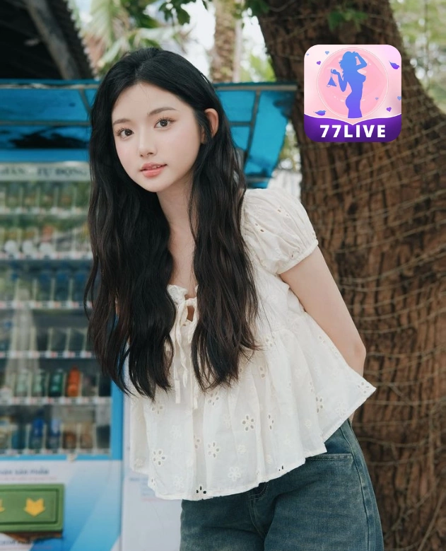 Whitney Clarke 77LIVE